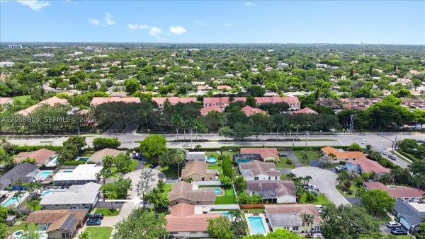 Royal Palm Pointe, 2338 NW 98th Way, Coral Springs, Florida 33065, image 2