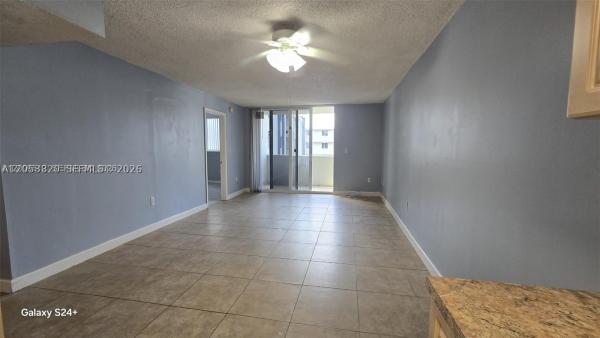 Samari Lake East, 10090 NW 80th Ct #1406, Hialeah Gardens, Florida 33016, image 3