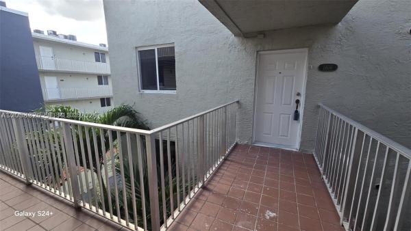 Samari Lake East, 10090 NW 80th Ct #1406, Hialeah Gardens, Florida 33016, image 2