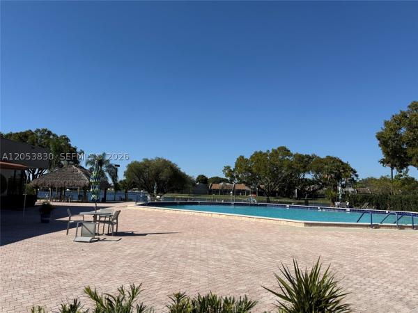 Colony Point, 1000 Colony Point Cir #303, Pembroke Pines, Florida 33026, image 1