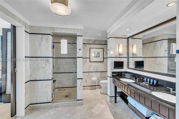 Sorrento Tower, 4391 Collins Ave #1707, Miami Beach, Florida 33140, image 1