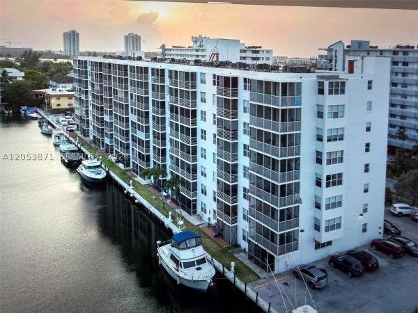 North Miami Beach, Florida 33160, image 3
