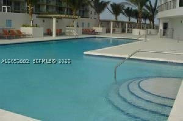 Opera Tower, 1750 N Bayshore Dr #1707, Miami, Florida 33132, image 1