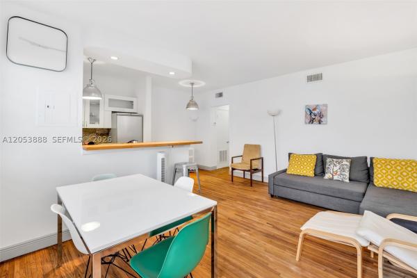 Lincoln Place, 1551 Michigan Ave #12, Miami Beach, Florida 33139, image 2