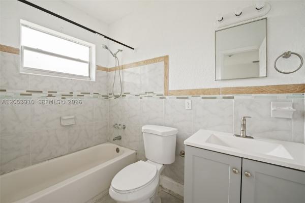 1429 NE 118th Ter, Unincorporated Dade County, Florida 33161, image 2
