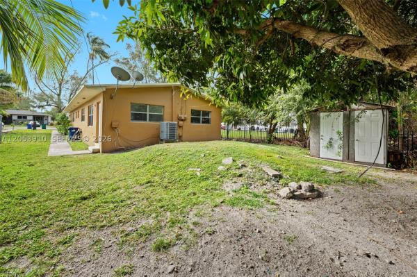 1429 NE 118th Ter, Unincorporated Dade County, Florida 33161, image 1