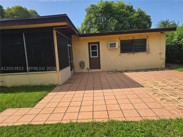 8920 SW 20th St, Unincorporated Dade County, Florida 33165, image 2
