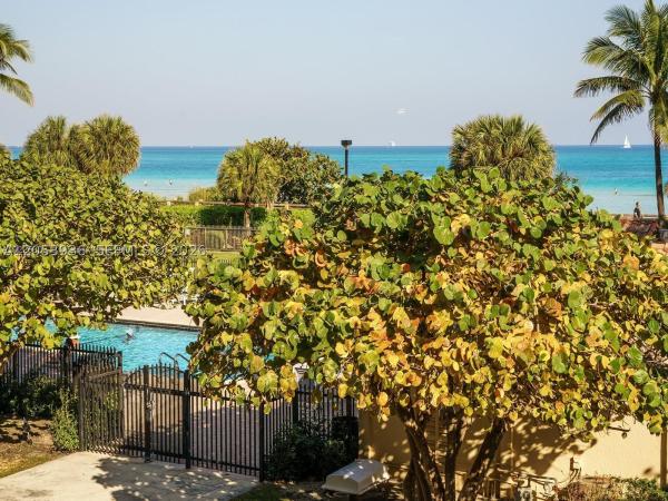 Club Atlantis, 2555 Collins Ave #308, Miami Beach, Florida 33140, image 2
