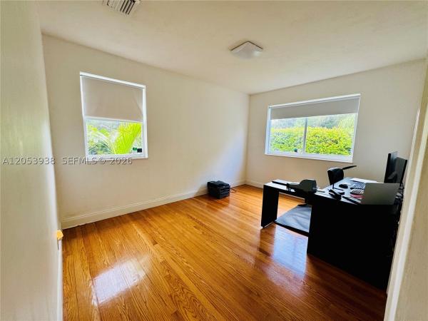 Dixie Gardens, 920 N 26th Ave, Hollywood, Florida 33020, image 2