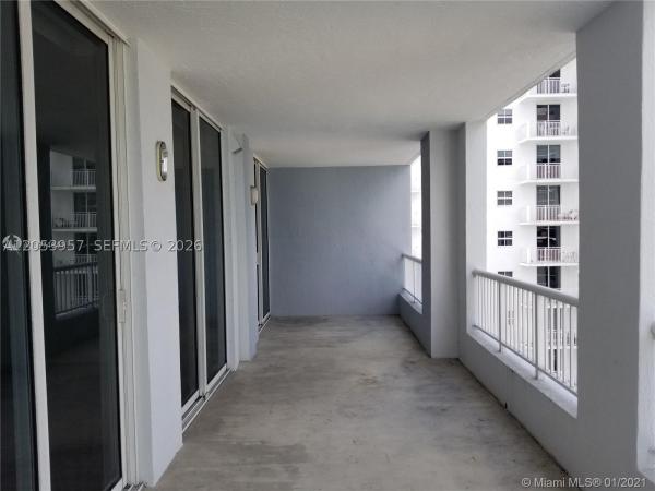 The Sail On Brickell, 170 SE 14th St #2205, Miami, Florida 33131, image 2