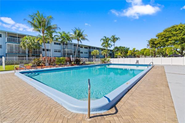 Hillcrest, 1000 Hillcrest Ct #214, Hollywood, Florida 33021, image 1