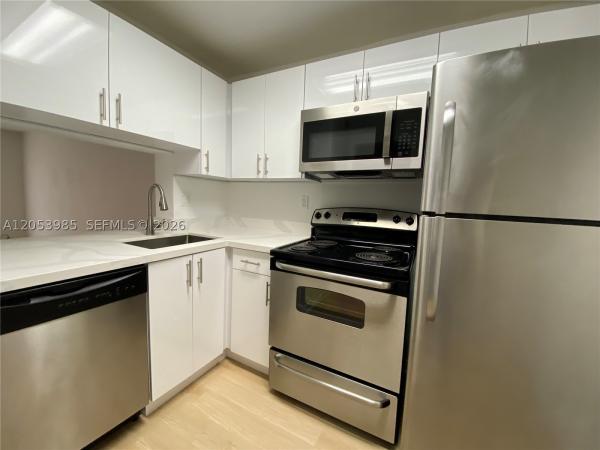 9350 Fontainebleau Blvd #609, Unincorporated Dade County, Florida 33172, image 1