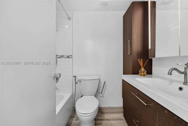 Parkview Point, 7441 Wayne Ave #8G, Miami Beach, Florida 33141, image 2