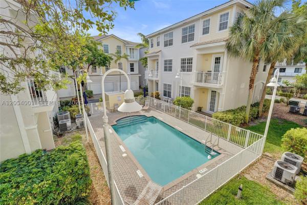Old Florida Village, 2726 Old Florida Trl, Wilton Manors, Florida 33334, image 1