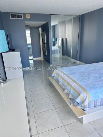 Winston Towers 400, 231 174th St #1905, Sunny Isles Beach, Florida 33160, image 2