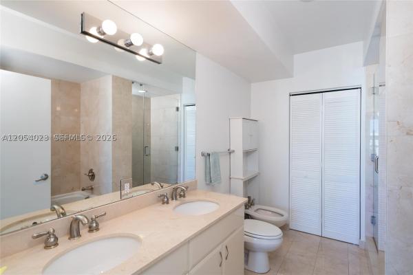 Akoya, 6365 Collins Ave #1811, Miami Beach, Florida 33141, image 1