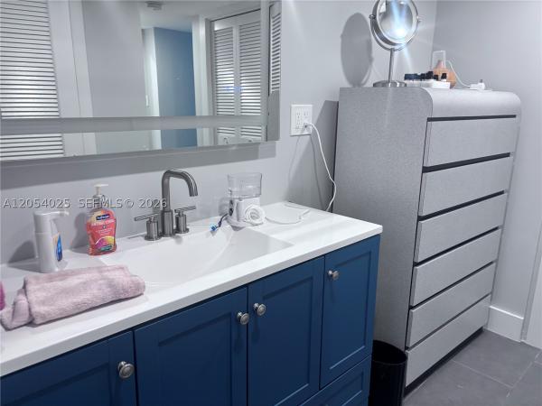 Del Prado, 18061 Biscayne Blvd #1202-2, Aventura, Florida 33160, image 2