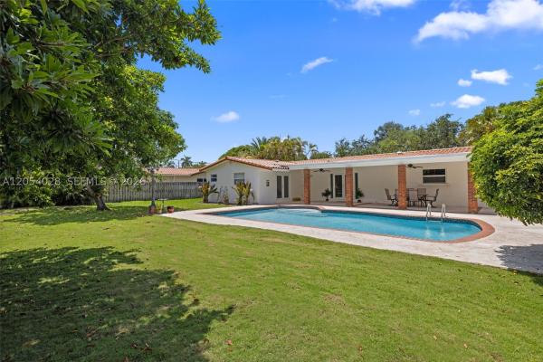 9765 SW 143rd St, Unincorporated Dade County, Florida 33176, image 3