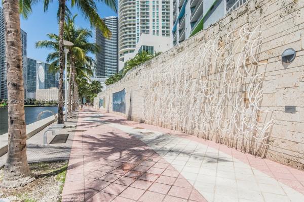 One Miami West, 325 S Biscayne Blvd #3326, Miami, Florida 33131, image 2
