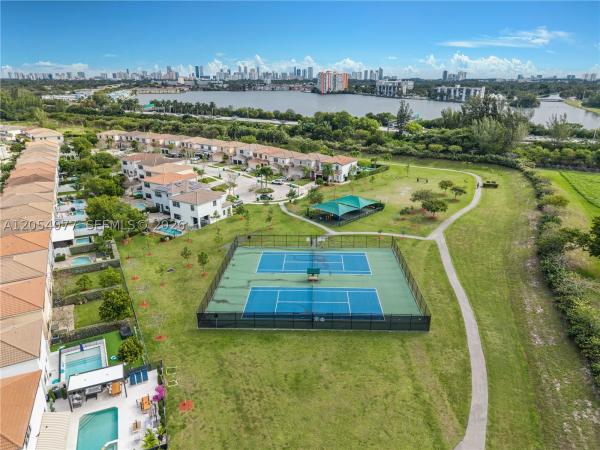 658 NE 193rd Ter, Unincorporated Dade County, Florida 33179, image 3
