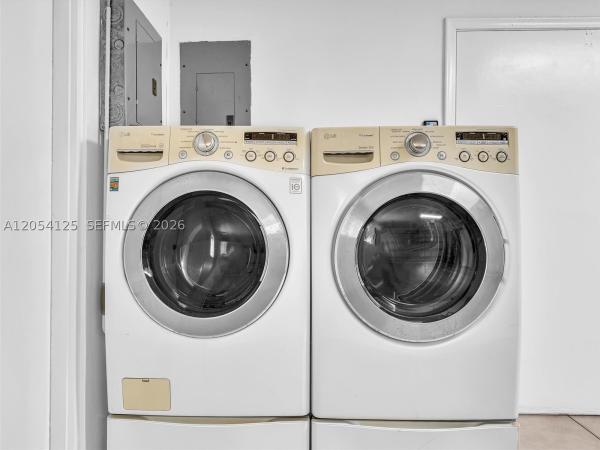 Woodbridge At Pembroke Lakes, 10149 NW 21st St, Pembroke Pines, Florida 33026, image 2