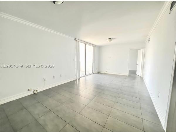 The Royal Club, 2457 Collins Ave #402, Miami Beach, Florida 33140, image 2