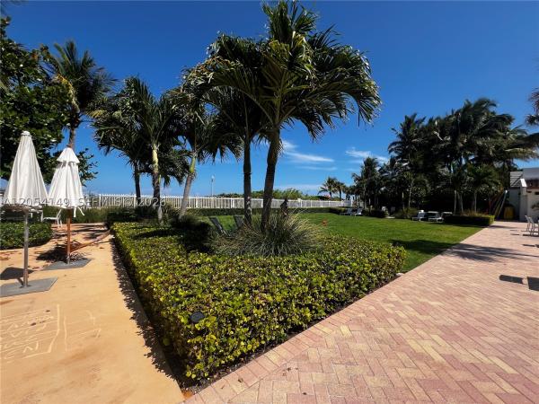 The Royal Club, 2457 Collins Ave #402, Miami Beach, Florida 33140, image 3