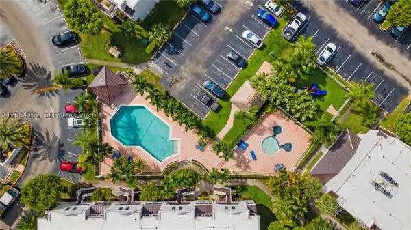 8585 NW 6th Ln #9-208, Unincorporated Dade County, Florida 33126, image 1