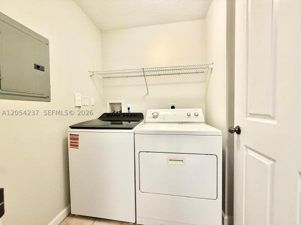 9208 W Myrtlewood Cir W #208, Palm Beach Gardens, Florida 33418, image 2