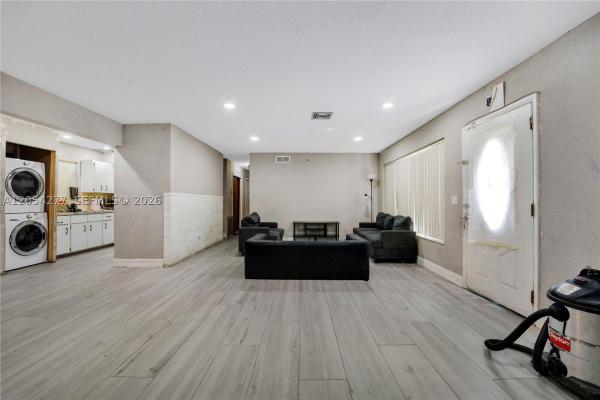 Flamingo Village, 2781 NW 24th St, Fort Lauderdale, Florida 33311, image 2