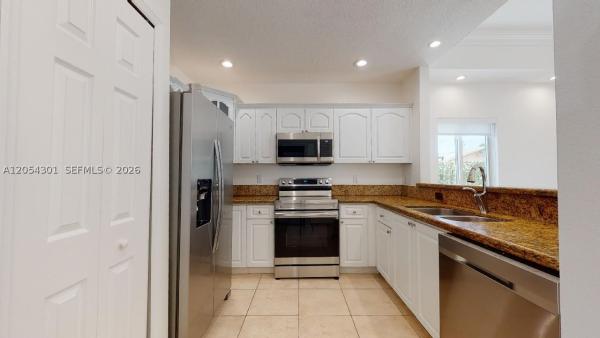 Miami, Florida 33135, image 3