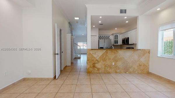 Miami, Florida 33135, image 2