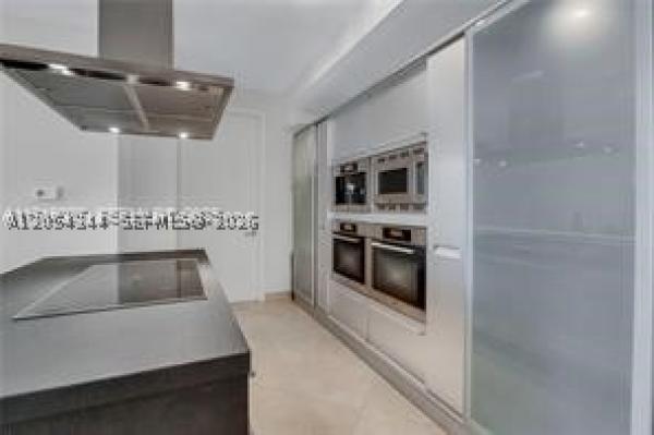 Trump Royale, 18201 Collins Ave #5502, Sunny Isles Beach, Florida 33160, image 2