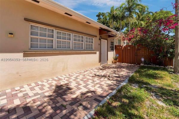 Hallandale By The Sea, 23 SW 8th St, Hallandale Beach, Florida 33009, image 2