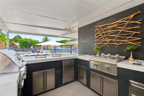 Venetian Keystone Point, 12930 Auralia Rd, North Miami, Florida 33181, image 2