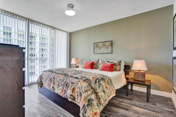 Opera Tower, 1750 N Bayshore Dr #2911, Miami, Florida 33132, image 1