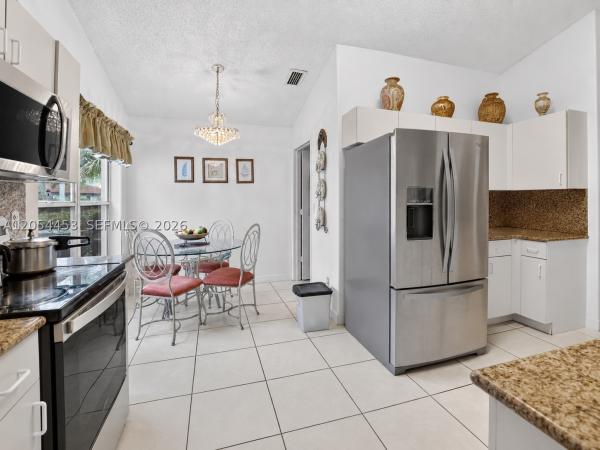 Treasure Cay At Silver Lakes, 709 NW 177th Ave, Pembroke Pines, Florida 33029, image 1