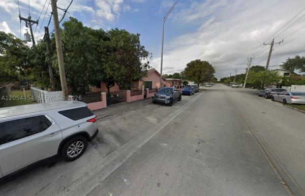 Hialeah Residential, 890 E 28th St, Hialeah, Florida 33013, image 3
