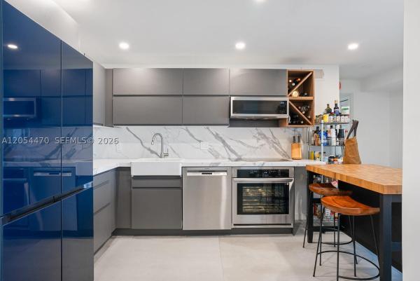 Arlen House East, 100 Bayview Dr #2125, Sunny Isles Beach, Florida 33160, image 2