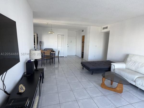 Arlen House West, 500 Bayview Dr #1031, Sunny Isles Beach, Florida 33160, image 1