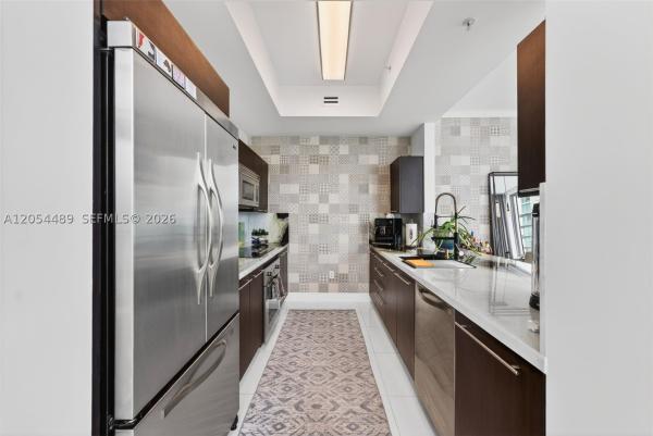 The Ivy At Riverfront, 90 SW 3rd St #PH-12, Miami, Florida 33130, image 2