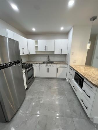 Silver Bluff Gardens, 2783 SW 33rd Ave, Miami, Florida 33133, image 2