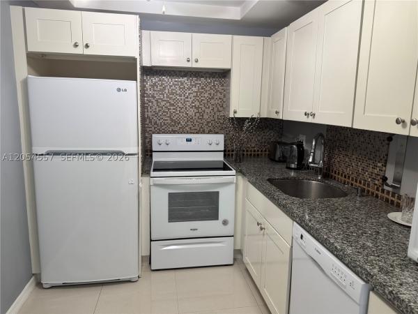 Coronado Tower 1, 20335 W Country Club Dr #1206, Aventura, Florida 33180, image 3