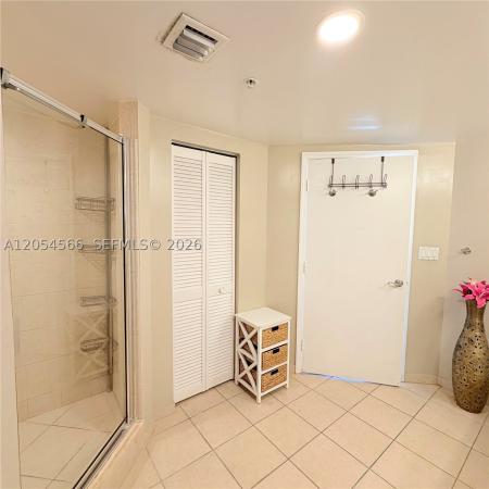La Perla, 16699 Collins Ave #1410, Sunny Isles Beach, Florida 33160, image 1