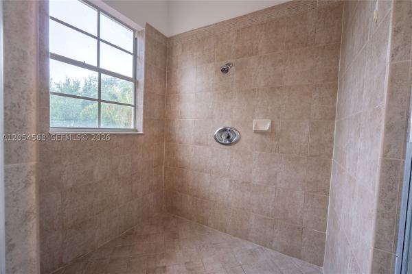 Venetia At Doral Isles, 11213 NW 71st Ter, Doral, Florida 33178, image 3