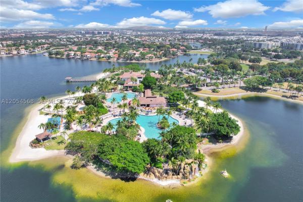 Venetia At Doral Isles, 11213 NW 71st Ter, Doral, Florida 33178, image 2