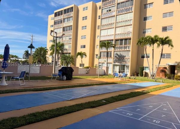 Meadowbrook Towers, 420 NE 12th Ave #502, Hallandale Beach, Florida 33009, image 3