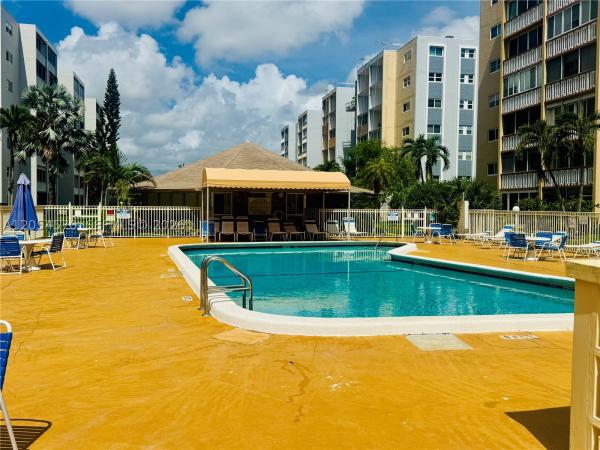 Meadowbrook Towers, 420 NE 12th Ave #502, Hallandale Beach, Florida 33009, image 1