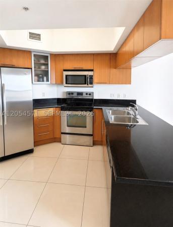Opera Tower, 1750 N Bayshore Dr #4201, Miami, Florida 33132, image 3