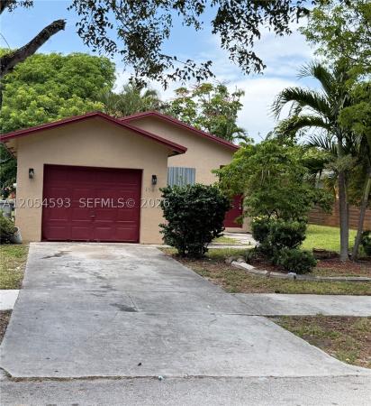 Canal Pointe, 1561 NW 7th Ter, Pompano Beach, Florida 33060, image 2
